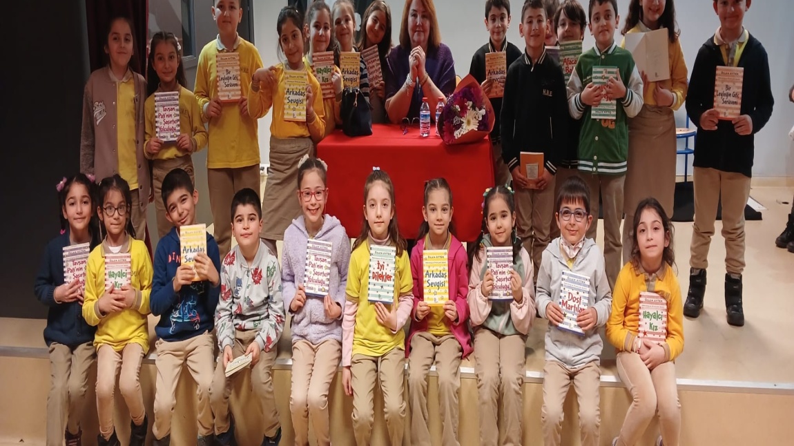 Dilimizin Zenginlikleri Projesi Kapsamında Çocuk Kitapları Yazarı Özlem Aytek İle Söyleşi ve İmza Gününü Gerçekleştirdik